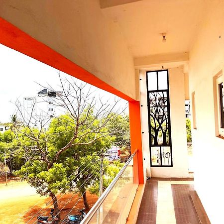 Tiruchirappalli Asshappystayinn Hotel חדר תמונה