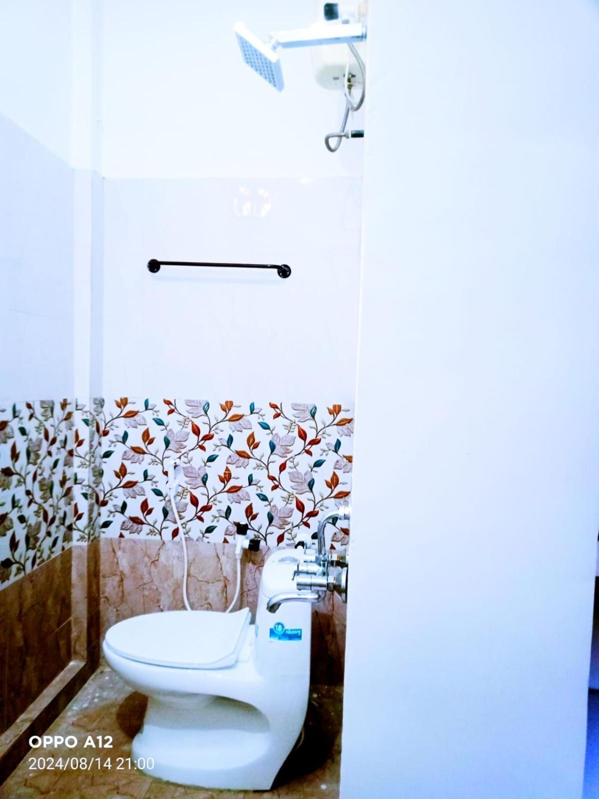 Tiruchirappalli Asshappystayinn Hotel מראה חיצוני תמונה